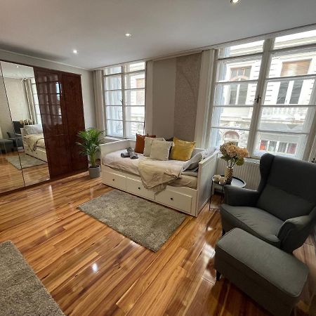 Vintage Home In The Heart Of The City Budapest Extérieur photo
