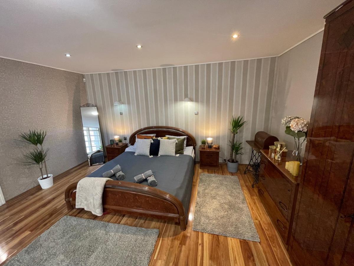 Vintage Home In The Heart Of The City Budapest Extérieur photo
