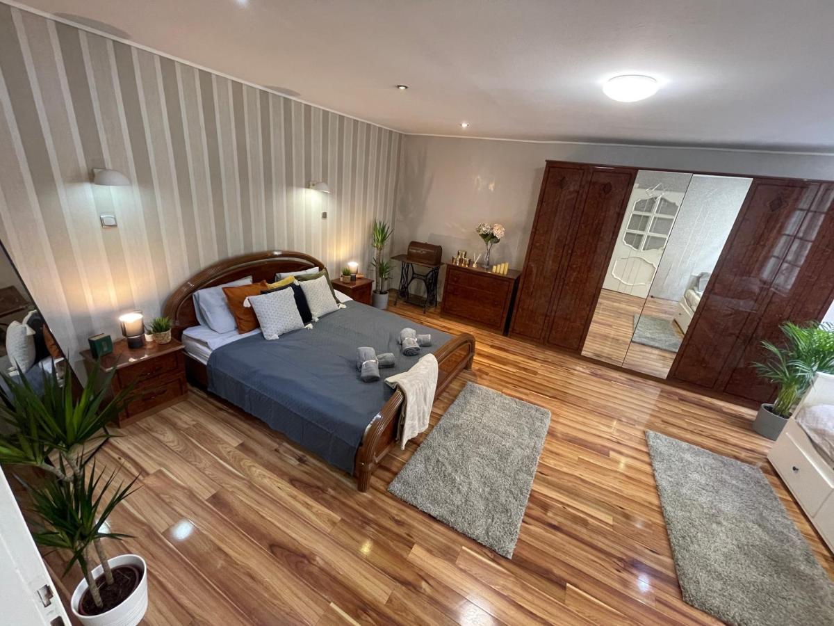 Vintage Home In The Heart Of The City Budapest Extérieur photo